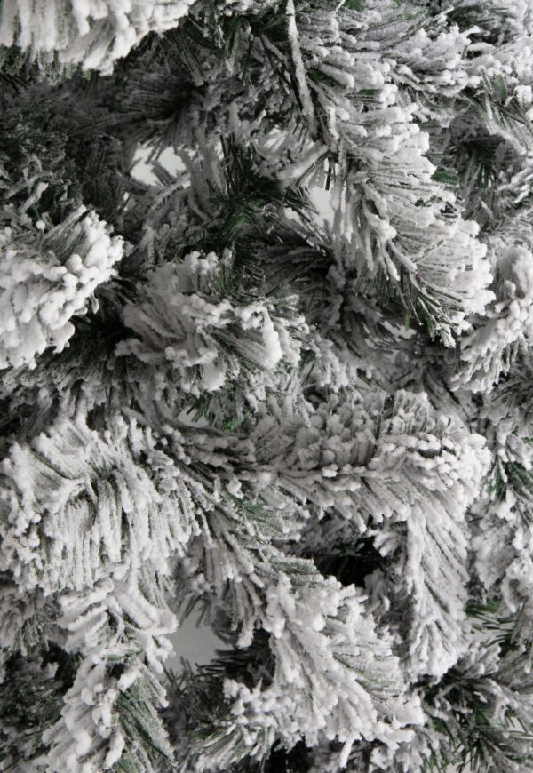 Kerstboom sneeuw