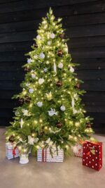 Kunstkerstboom Portland met ledverlichting 240cm - Afbeelding 2