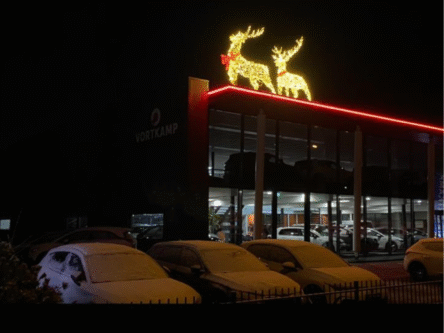 Herten op het dak bij Vortkamp